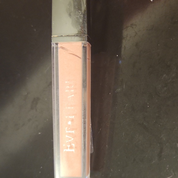 Eve Pearl Lip Gloss - Picture 1 of 3